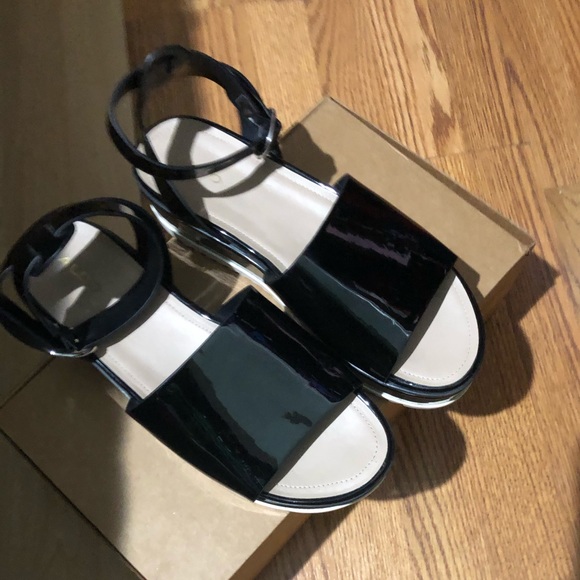 ✨Brand New Aldo Platform Sandal - Picture 7 of 8
